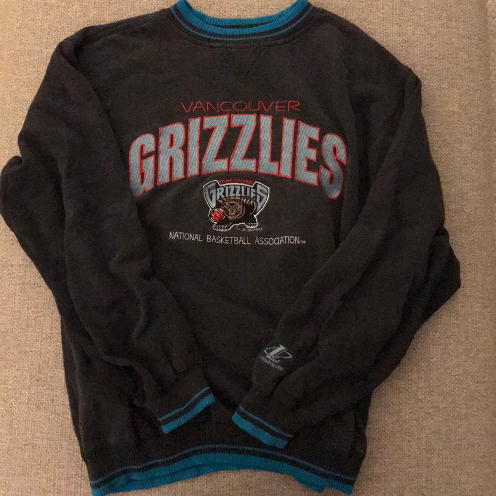 Worn, but retro Vancouver Grizzles sweatshirt!